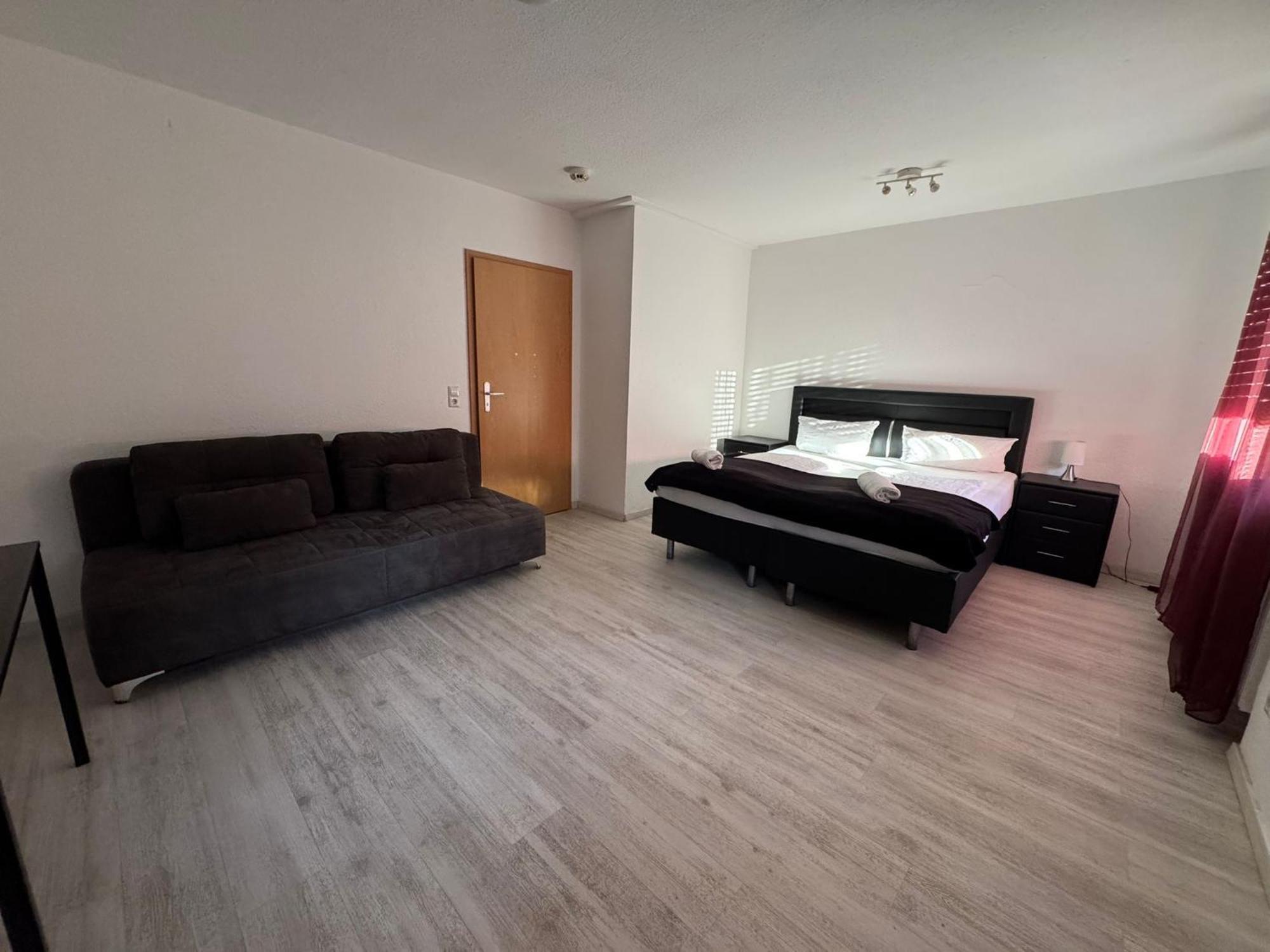 3 Zimmer Wohnung Кайзерслаутерн Экстерьер фото